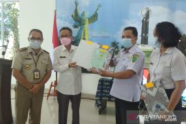 Bengkayang serahkan 5.472 sertifikat tanah untuk masyarakat lewat program PTSL