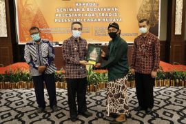 Pemkab Bantul beri penghargaan kepada para seniman dan pelestari budaya