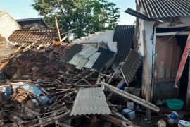 Belasan rumah warga rusak akibat gempa bermagnitudo 5,1