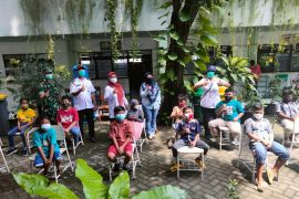 Sekolah di Kota Surabaya diminta siapkan jadwal vaksin untuk siswa