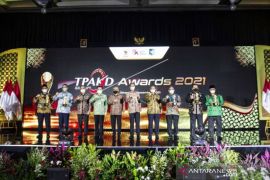 Rakornas TPAKD beri penghargaan lima provinsi dan 7 kabupaten/kota