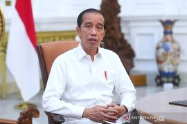 Jokowi asks people to stay calm after first Omicron case detected