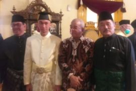 Kesultanan Deli anugerahkan gelar adat kepada sejumlah tokoh di Istana Maimoon