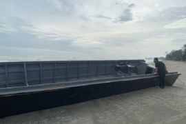 Sebanyak 16 orang korban bot karam masih hilang