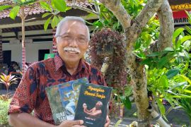 Budayawan Prof Dibia ulas gambaran tari dalam bahasa puitis