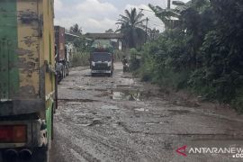 Warga keluhkan akses jalan Sungai Kunjang - Loa Buah Samarinda