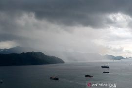 Sumbar berpotensi hadapi hujan berangin kencang disertai petir