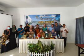 Kayong Utara gelar lomba suvenir khas lokal