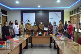 "Sri Maharaja Batu' jadi nama Stadion  GOR Tebo