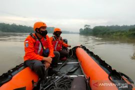 Dua anak tenggelam di Sungai Kampar, satu selamat dan satunya hilang