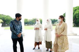 Ibu Negara: Perempuan tidak hanya "konco wingking"