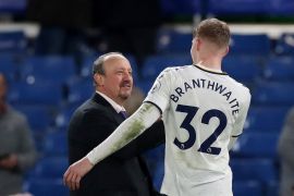 Permintaan Everton tunda laga ditolak