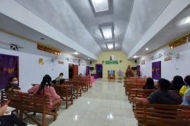 Gereja Efrata di Gorontalo Utara terapkan prokes pada ibadah Natal