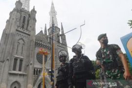 Pengamanan Gereja Katedral Jakarta   Page 1 Small