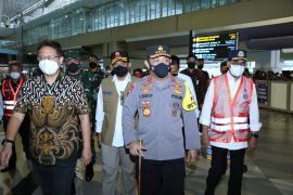 Kapolri minta pengawasan karantina perjalanan internasional diperketat