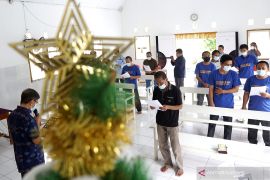 Warga Binaan Pemasyarakatan ibadah Natal di Gereja Lapas Gorontalo