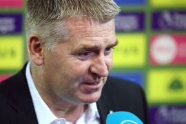 Dean Smithl kritik otoritas liga karena teruskan jadwal padat