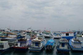 Nelayan Kupang berhenti melaut akibat cuaca ekstrem, untuk berapa lama yaa?