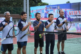 Kejuaraan Tenis Hari Anti Korupsi di Tebo