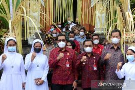 Bupati Tabanan pantau pelaksanaan ibadah Natal di gereja