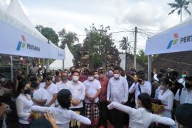 Menteri BUMN kunjungi Balai Banjar Taman Kelod Ubud tinjau TJSL