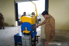 Banjarmasin's recycling center to handle 10 tons garbage per day