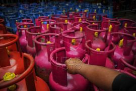 Kenaikan harga gas elpiji nonsubsidi Page 1 Small