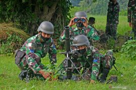 Brigif 2 Marinir Latihan Menembak Mortir