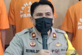 Wakapolres HSS imbau warga bertahun baruan di rumah saja