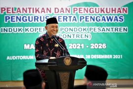Teten: Bisnis pesantren dapat jadi tulang punggung ekonomi syariah RI