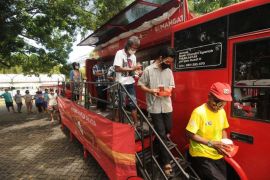 Pembagian makanan gratis