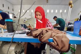 Berdikari lewat Kampung Jahit menatap masa depan berseri