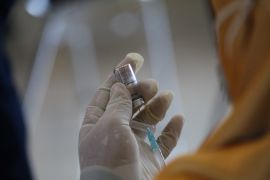 Penerima vaksin COVID-19 dua dosis capai 121,57 juta orang
