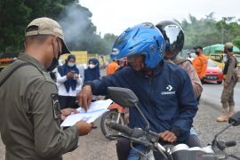73 warga dapat layanan vaksin di kawasan peristirahatan Gunung Kayangan