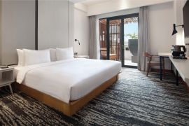 Pelancong kini punya pilihan baru menginap di dekat bandara