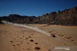 Al-Attiyah klaim etape  4 Dakar