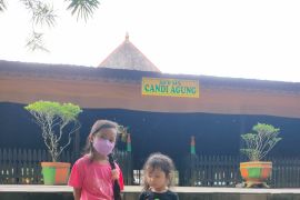 Melihat objek wisata HSU Kalsel dan Candi Agung Amuntai