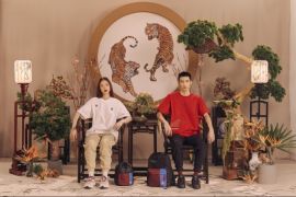 Adidas luncurkan koleksi sepatu "Never Change Your Stripes"