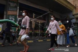 Transaksi Di Pasar Tanah Abang Mulai Meningkat Page 1 Small