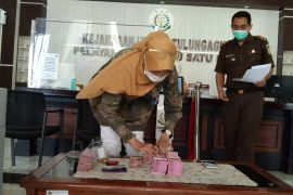 Kejari Tulungagung terima pengembalian uang kerugian negara