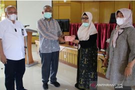 LLDIKTI Wilayah X lepas dua ASN purnabakti