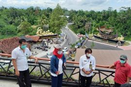 Pemkab Kulon Progo akan melelang pengelolaan Gerbang Samudra Raksa