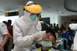 Dinkes tes PCR seluruh petugas di Bandara Djalaluddin Gorontalo