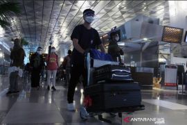 Pintu masuk Indonesia sementara ditutup bagi warga dari 14 negara