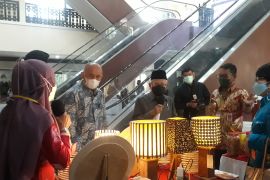 Gov't to optimize business service center to develop MSMEs