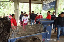 Bupati Gianyar tinjau pembangunan 27 TPS3R baru