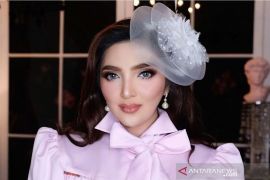 Pulang dari Turki, Ashanty terkonfirmasi positif COVID-19 dan karantina di RS