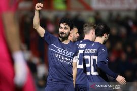 Piala FA - Manchester City lewati tim strata keempat Swindon Town