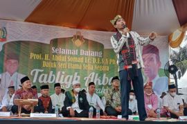 Ribuan warga Bahorok dan sekitarnya dengarkan ceramah UAS