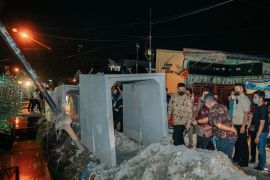 Wali kota: Dinas PU janji pemasangan  drainase beton 10 hari selesai